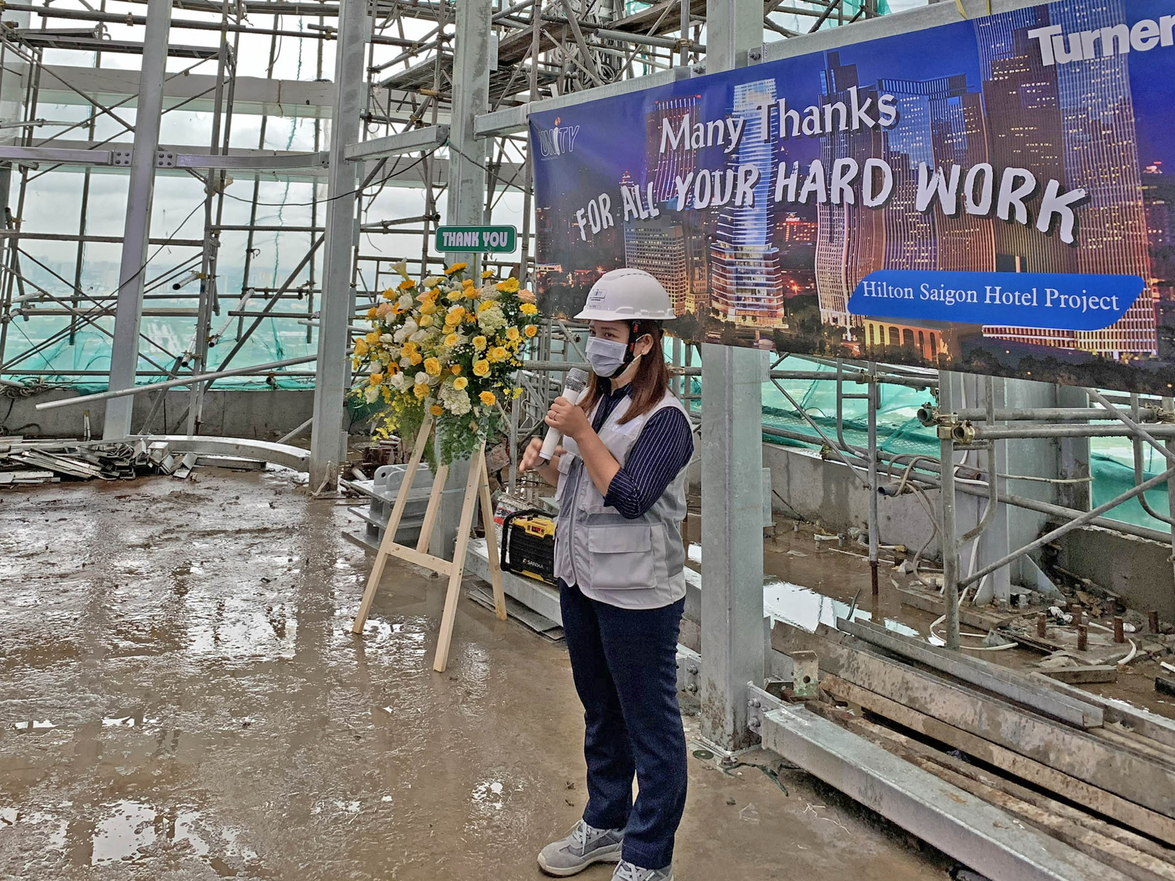 PWW Lễ Cất Nóc Hilton Saigon: Hành Trình Kiến Tạo Biểu Tượng 5 Sao